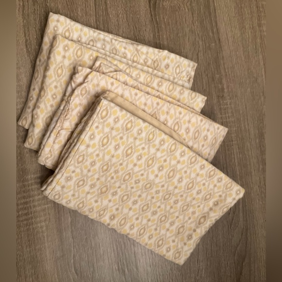 MIchael Kors Queen sheet set ✨ - Picture 8 of 9